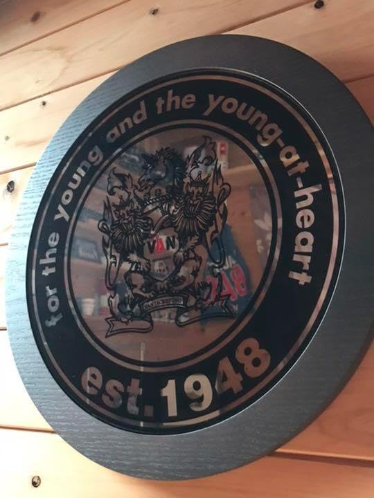 ⭐️VAN昭和レトロ向獅子デザインのパブミラー35cmくらい VANレトロ向獅子デザイン大変貴重なパブミラー ⭐️VAN昭和